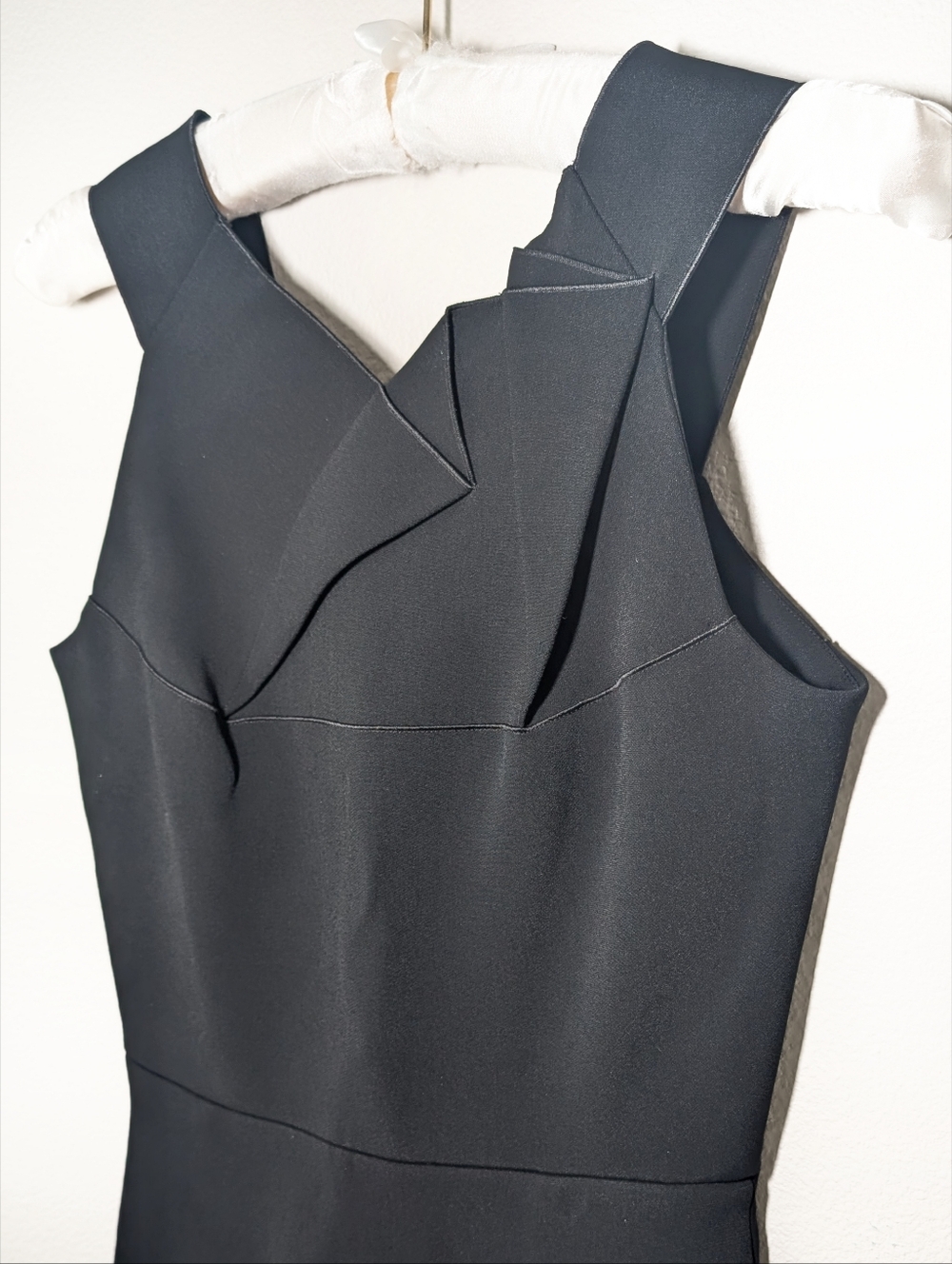 Roland Mouret Black Sleeveless Peplum Sheath Dress - Picture 3 of 13